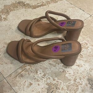 Dolce Vita Minnee Sandal Brown 8.5 NWT